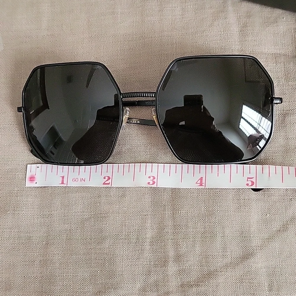 Versace Ve2248 55mm Hexagonal Sunglasses, Medusa Temple Hardware,  Matte Blk - Picture 9 of 13